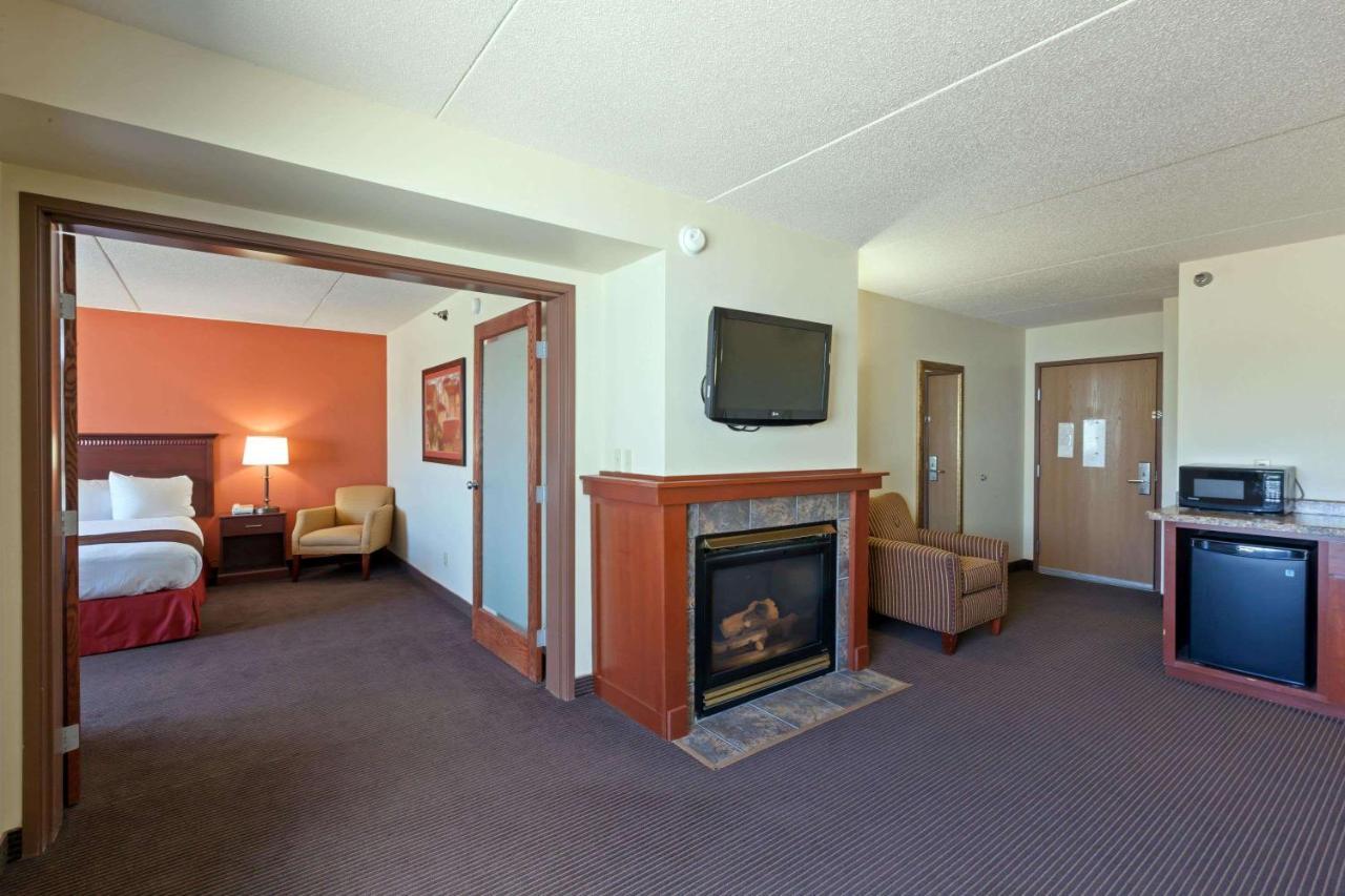 Americinn By Wyndham Valley City Conference Center Экстерьер фото