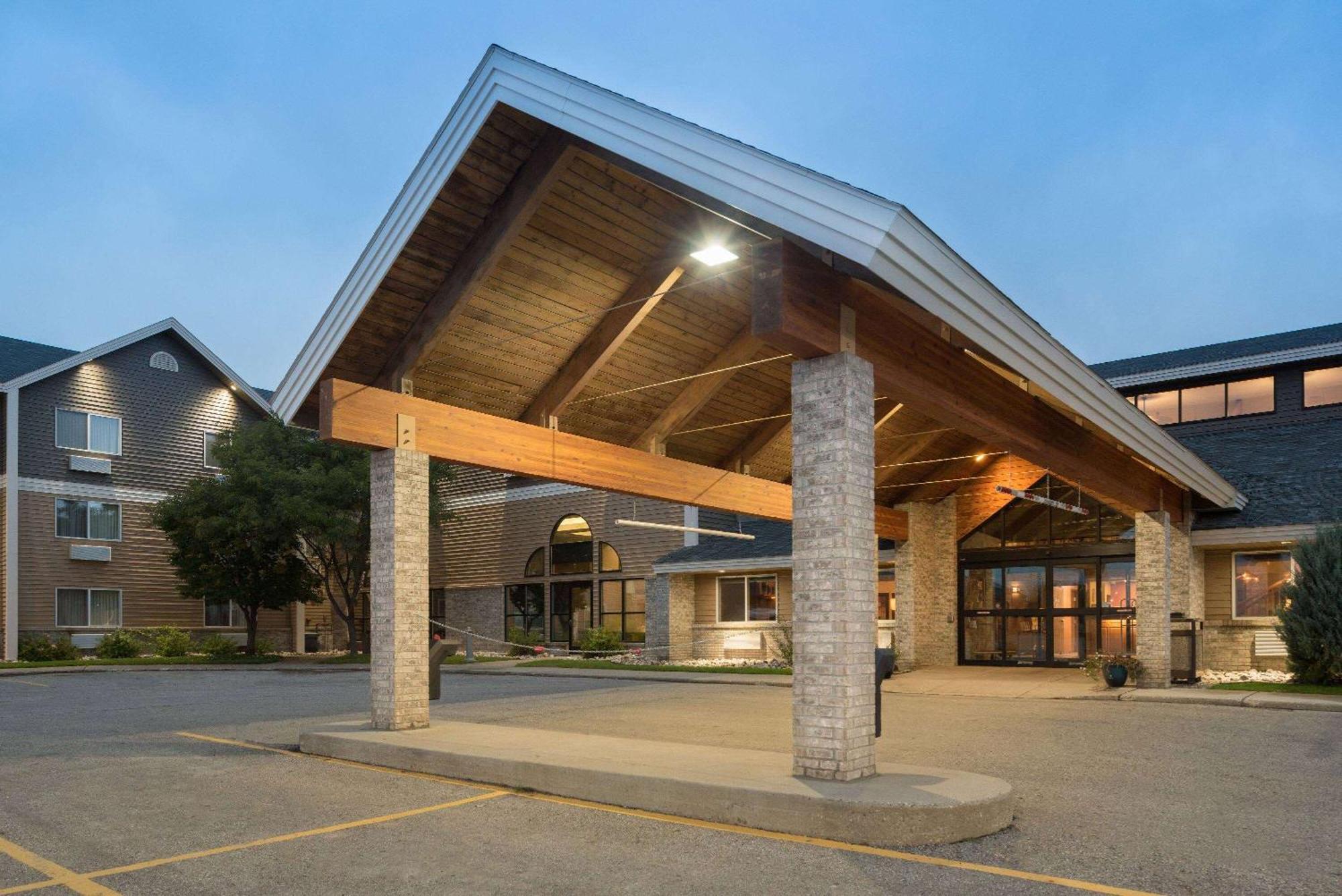 Americinn By Wyndham Valley City Conference Center Экстерьер фото