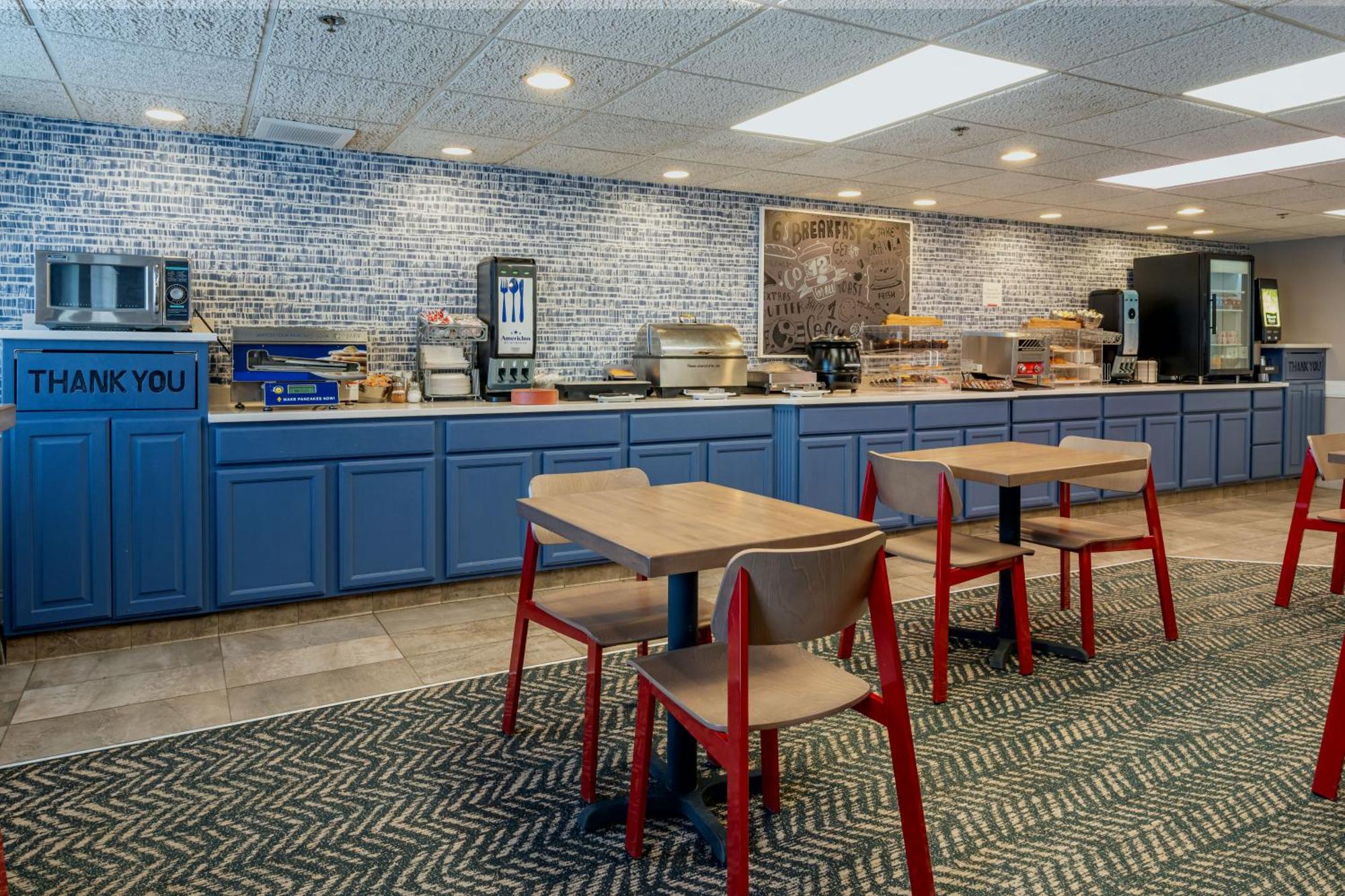 Americinn By Wyndham Valley City Conference Center Экстерьер фото
